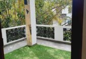 Modern Three Story House with Pool for Sale in Hokandara