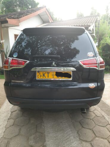 Mitsubishi Montero Sport 2011