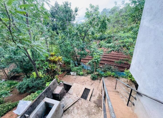 Commercial Building with House for sale in Welimada