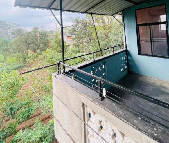 Commercial Building with House for sale in Welimada