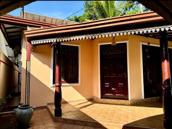 Fully Furnished 3-Bedroom House for Sale in Piliyandala