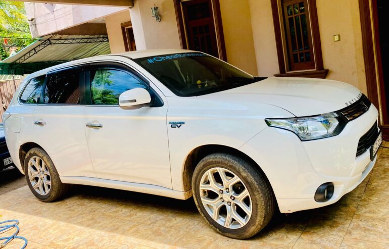 Mitsubishi Outlander Mitsubishi Outlander 2014