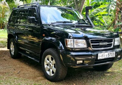 Isuzu Bighorn 4JX1 2000