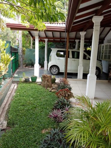 HOUSE FOR SALE IN HABARAKADA SRI SEELALANKARA MAWATHA For Sale