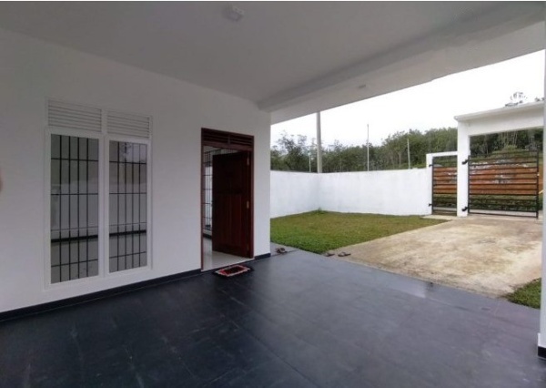 Homagama-3 bedroom near new house for sale