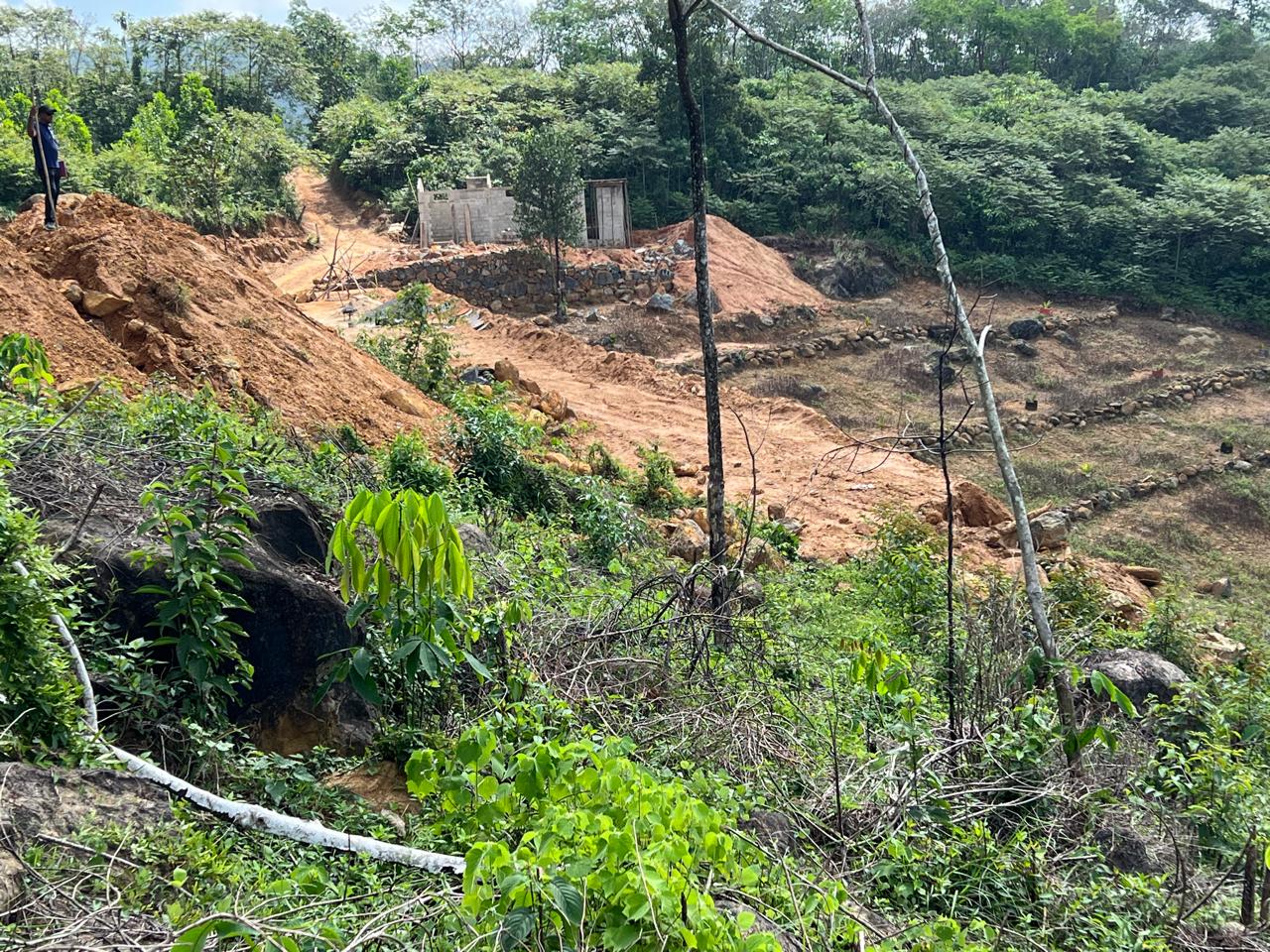 1.5 Acres Land for Sale in Hadapangoda