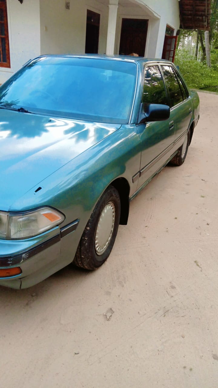 Toyota Corona 1990