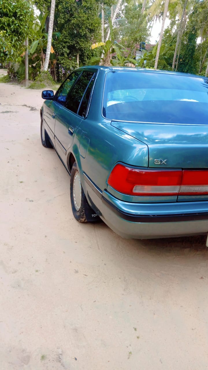 Toyota Corona 1990