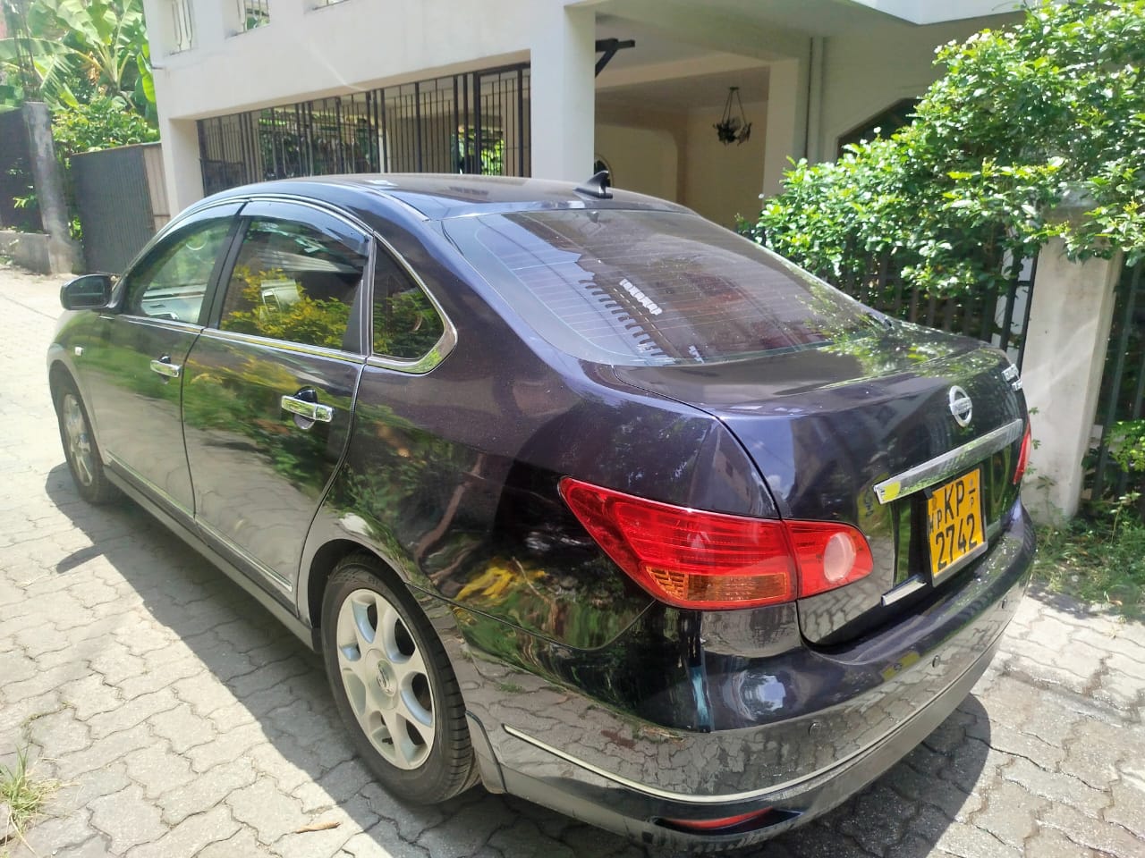 Nissan Bluebird sylphy 2011