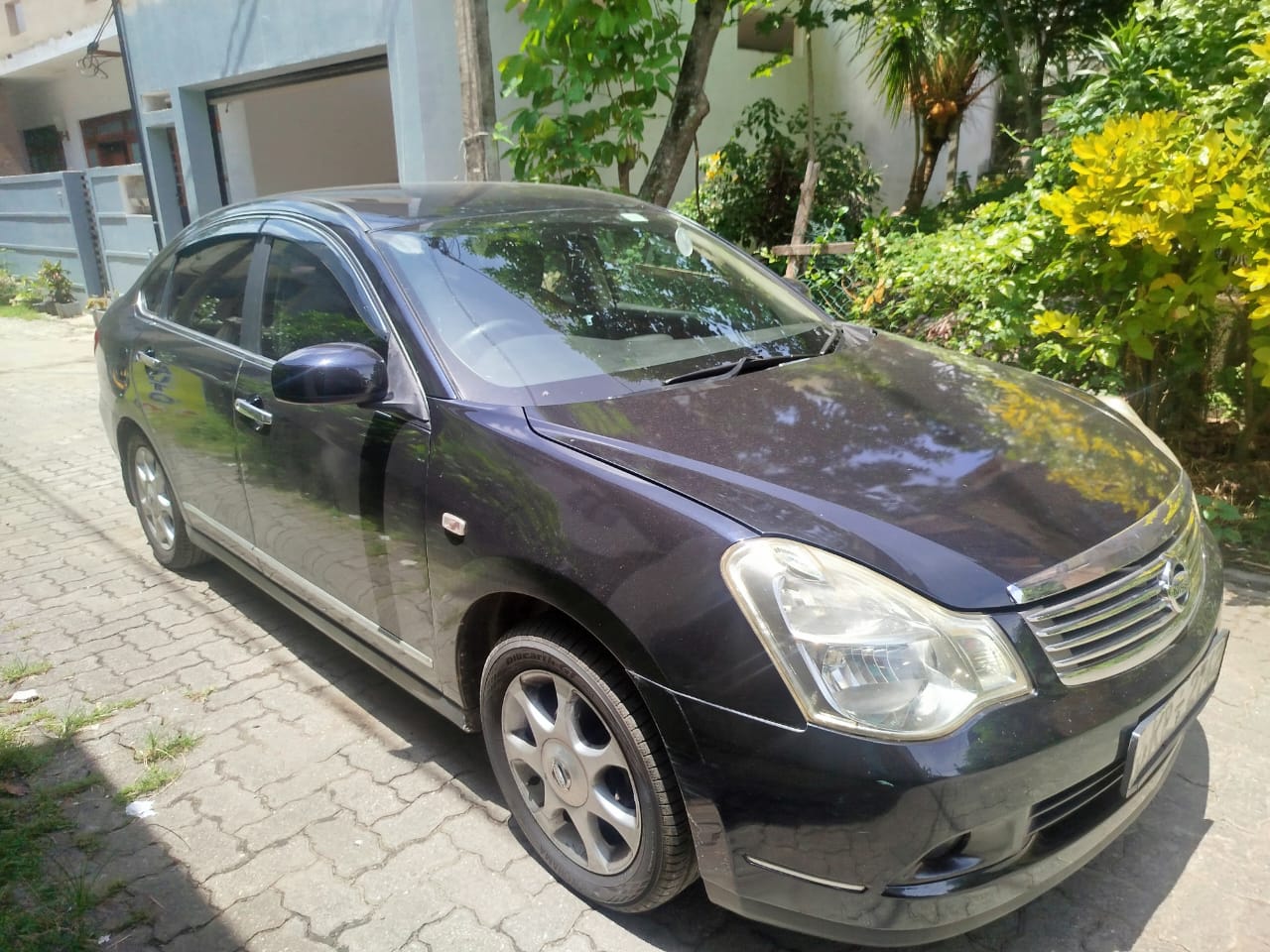 Nissan Bluebird sylphy 2011