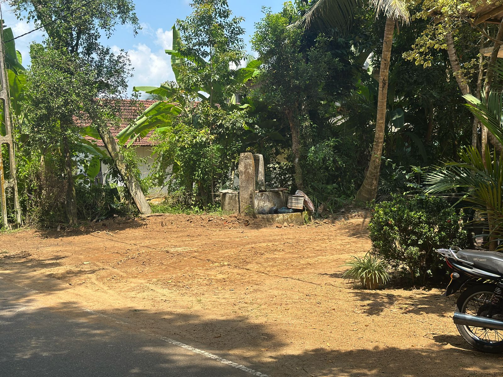 Land With House For Sale In Kalutara