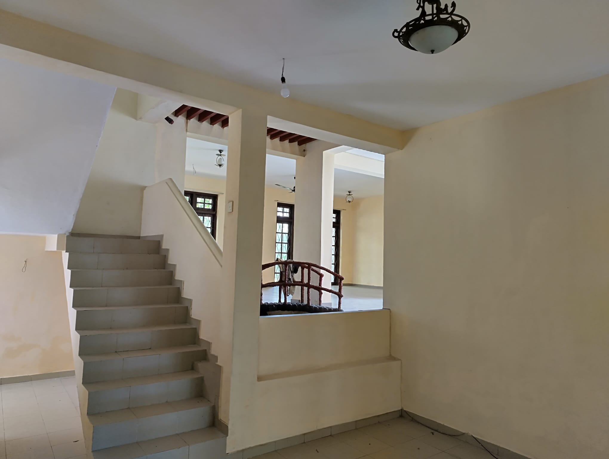 Commercial Building for Lease – Prime Location in Wattala