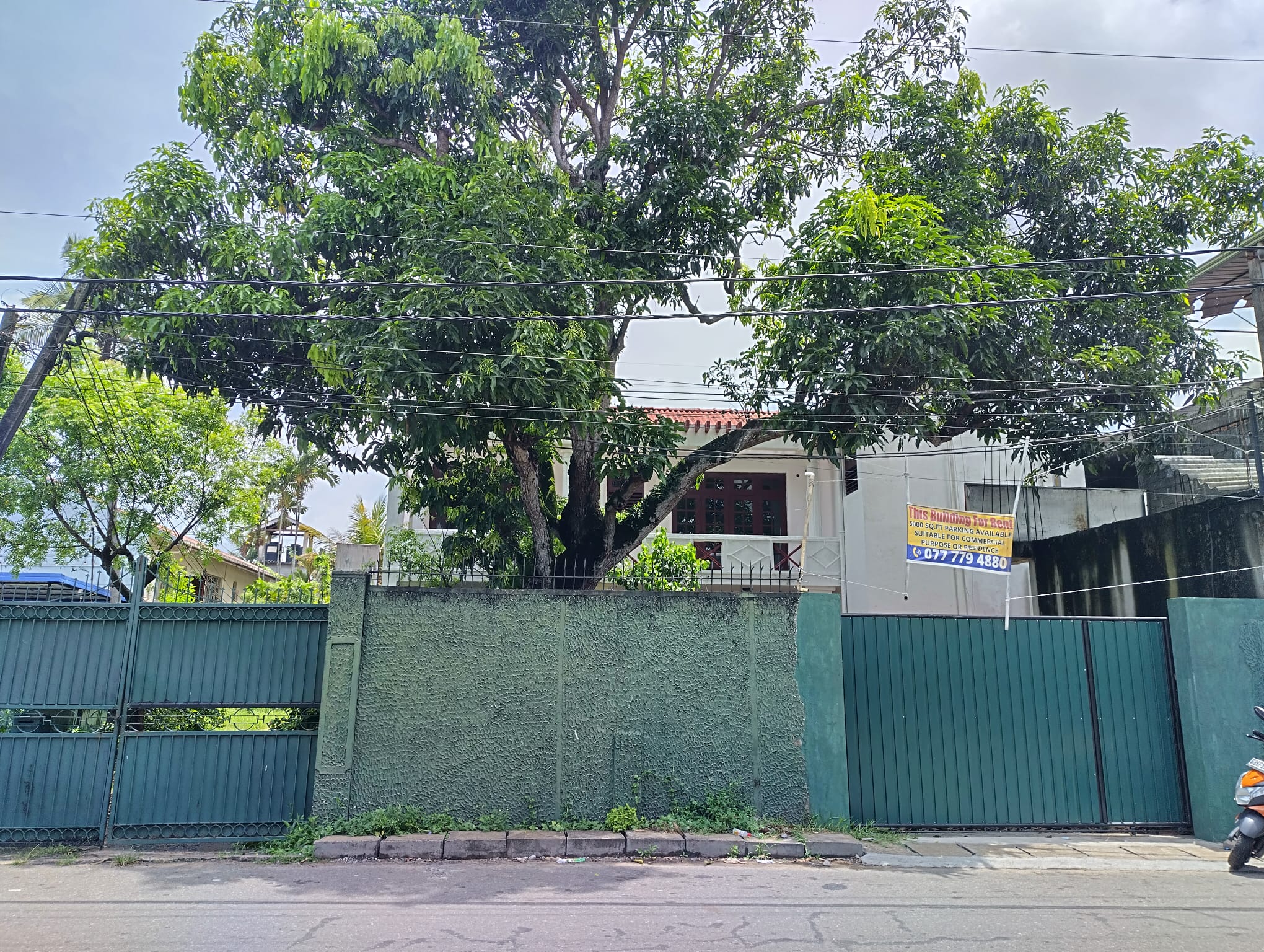 Commercial Building for Lease – Prime Location in Wattala
