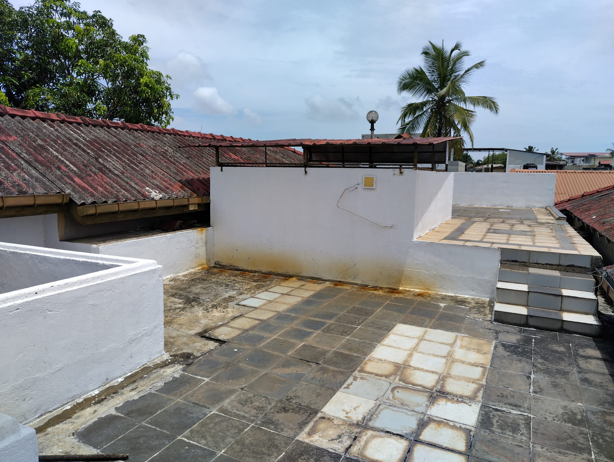 Commercial Building for Lease – Prime Location in Wattala