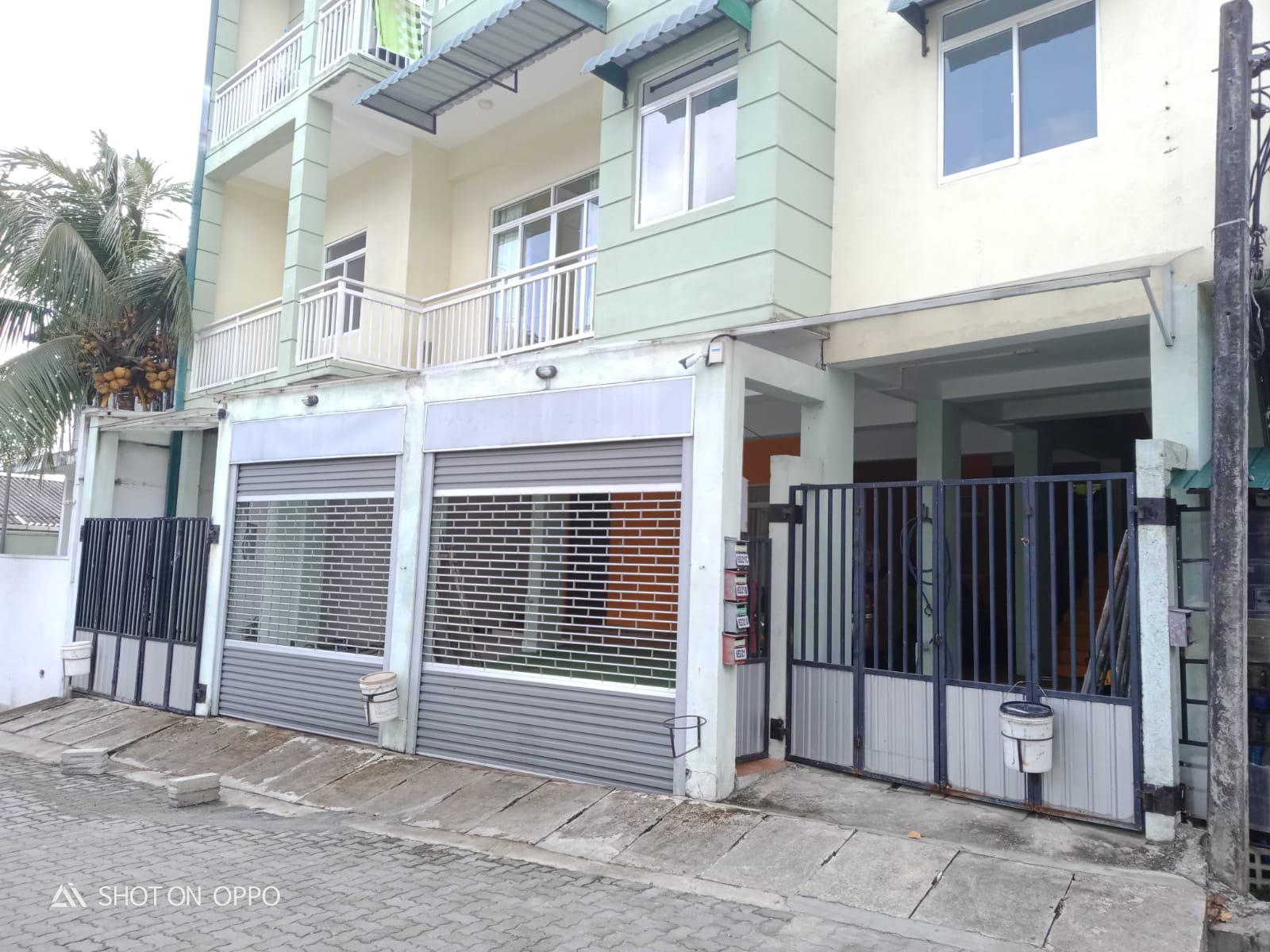 Modern Apartment Complex for Sale Rajagiriya (Near IDH Hospital)