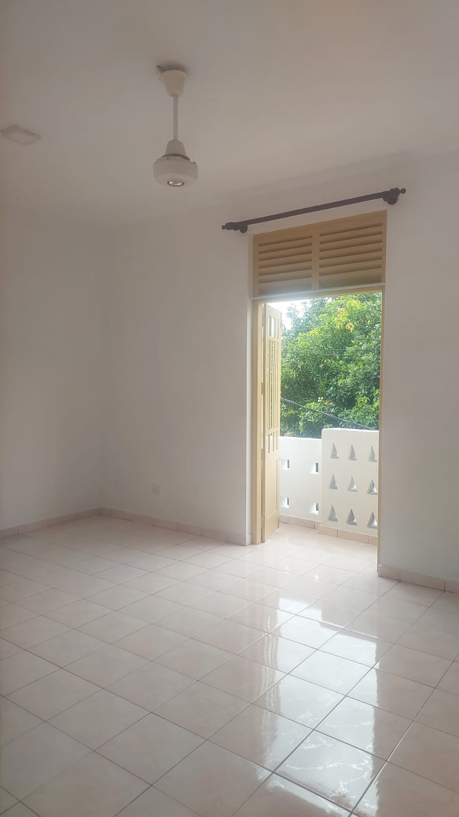 House for Rent – Ideal for Family or Business | Piliyandala