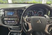 Mitsubishi Outlander PHEV G Navi Premium 2015