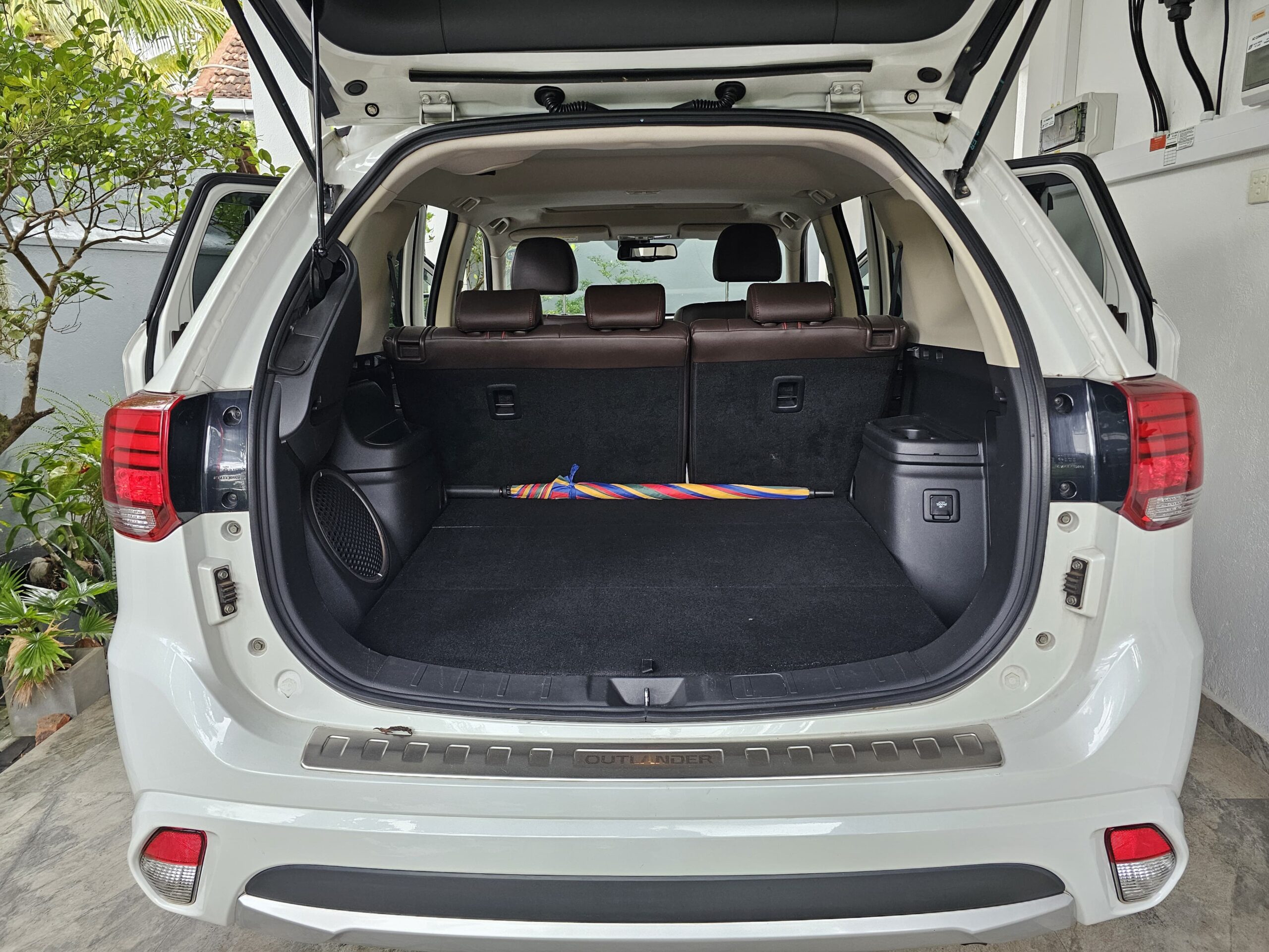 Mitsubishi Outlander PHEV G Navi Premium 2015