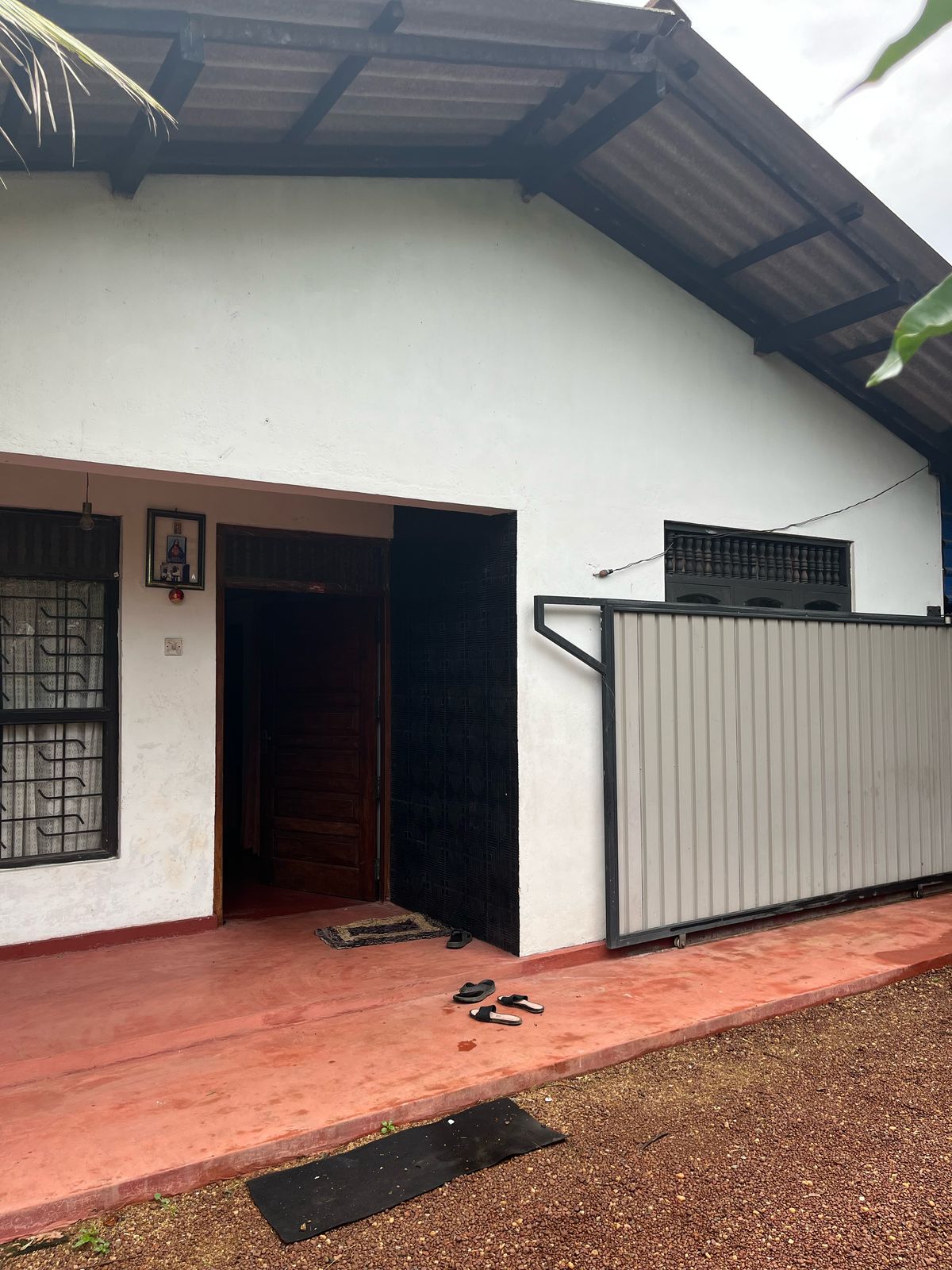 Houses Sale in Makola