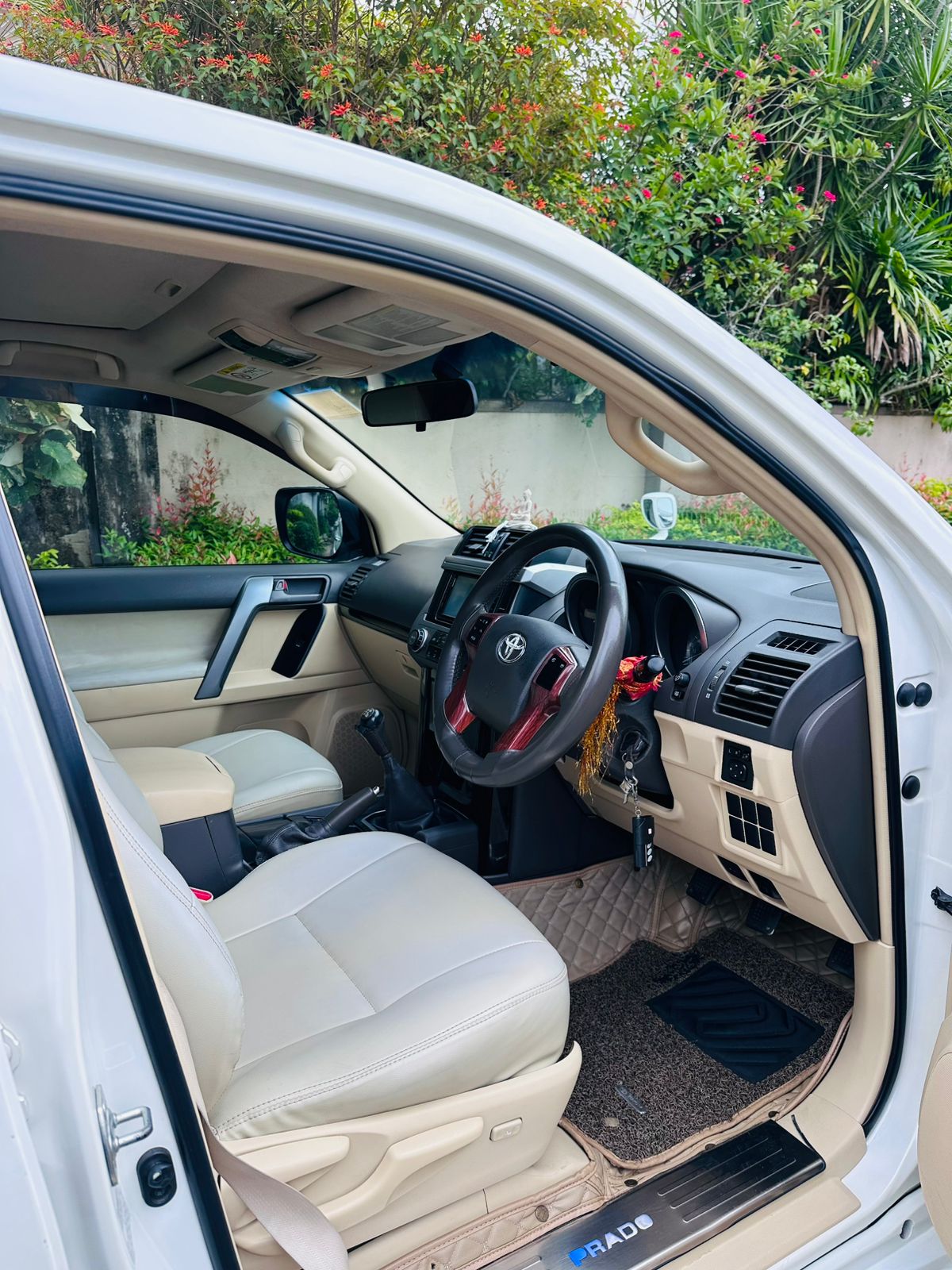 Toyota Land Cruiser Prado TX 150 2015