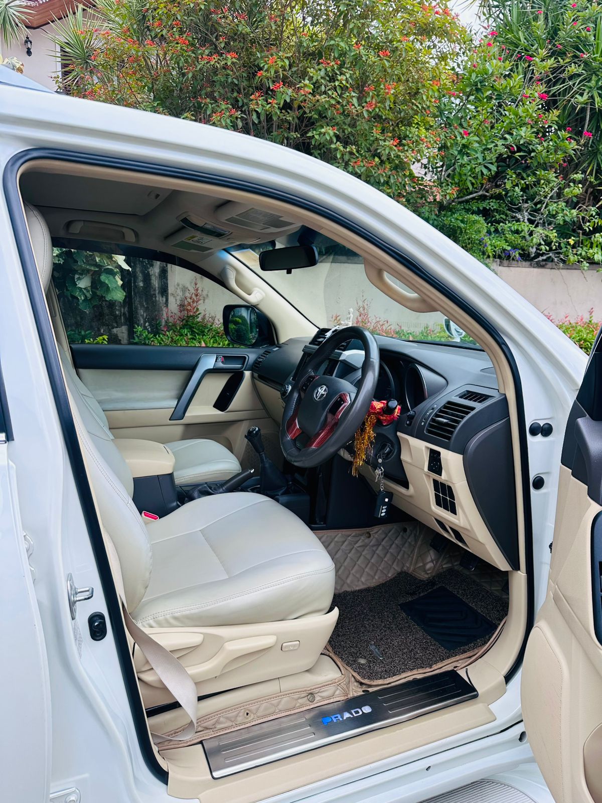 Toyota Land Cruiser Prado TX 150 2015