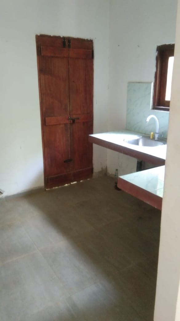 රදාවන ,මංඩාවල නිවසක් විකිණීමට ඇත.