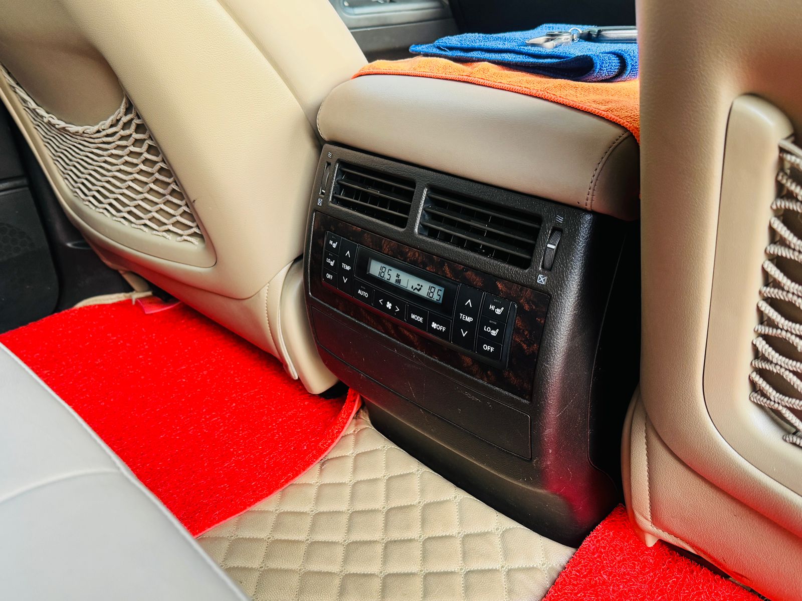 Toyota Land Cruiser Sahara V8 2008