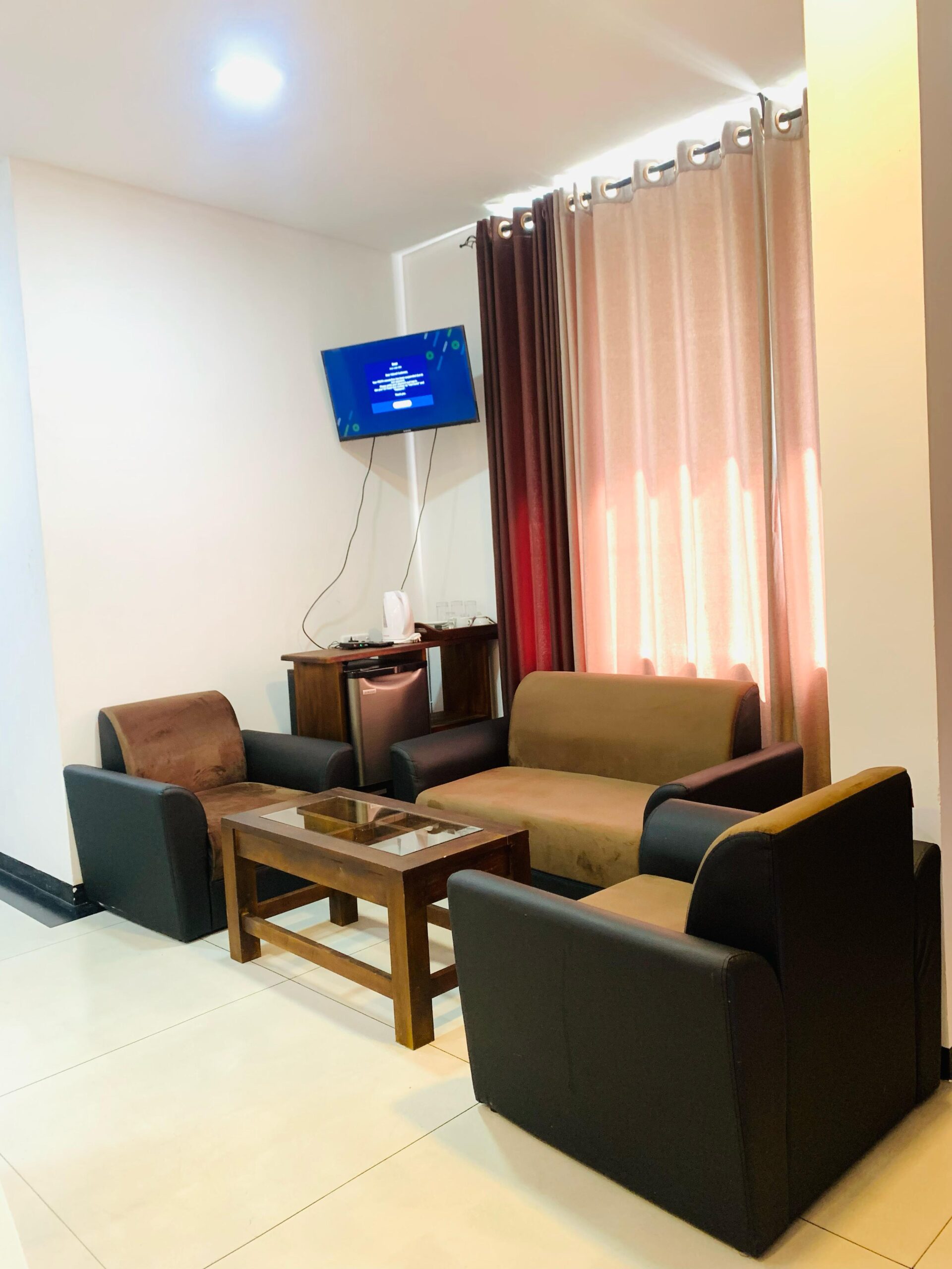 Hotel for Sale in Ella