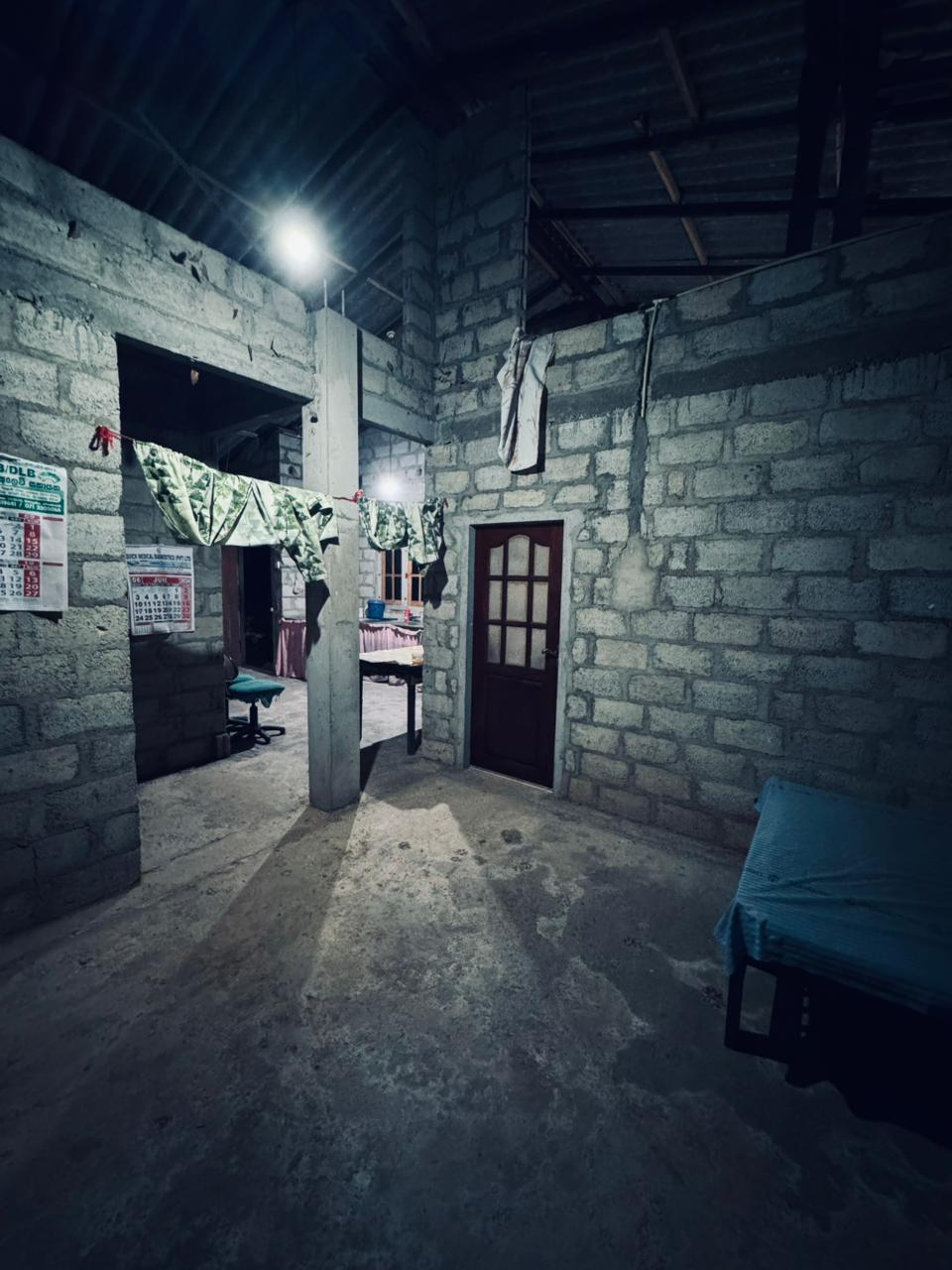 Half-Finished Two-Story Home on 19.6 Perch Land වේයන්ගොඩ