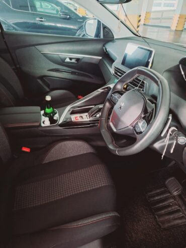 Peugeot 3008 SUV Active + 2020