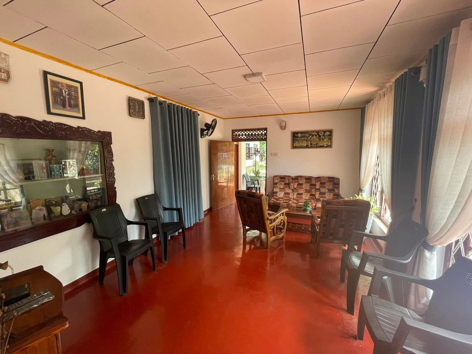 සියලු වැඩ නිමවා ඇති අංග සම්පුර්ණ නිවසක් විකිණීමට දූනගහ