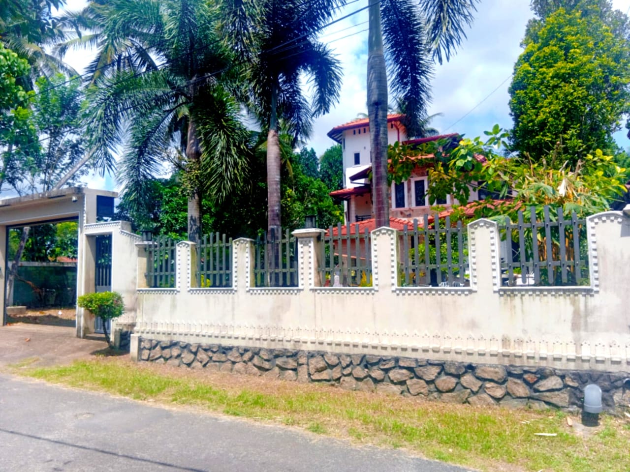House for Sale Batuwaththa