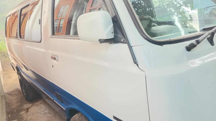 Toyota Hiace LH 30v