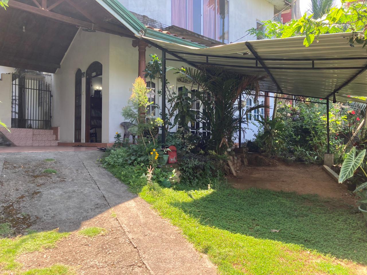 House for Sale Kadawatha Town