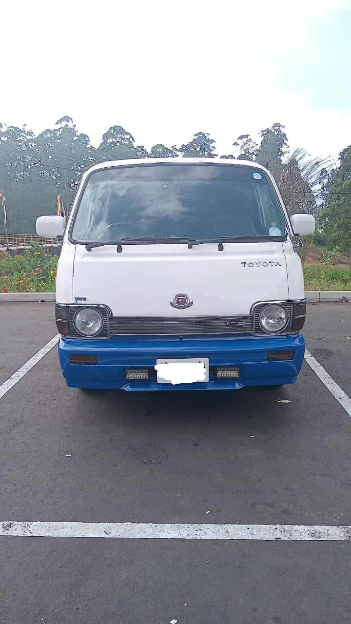Toyota Hiace LH 30v