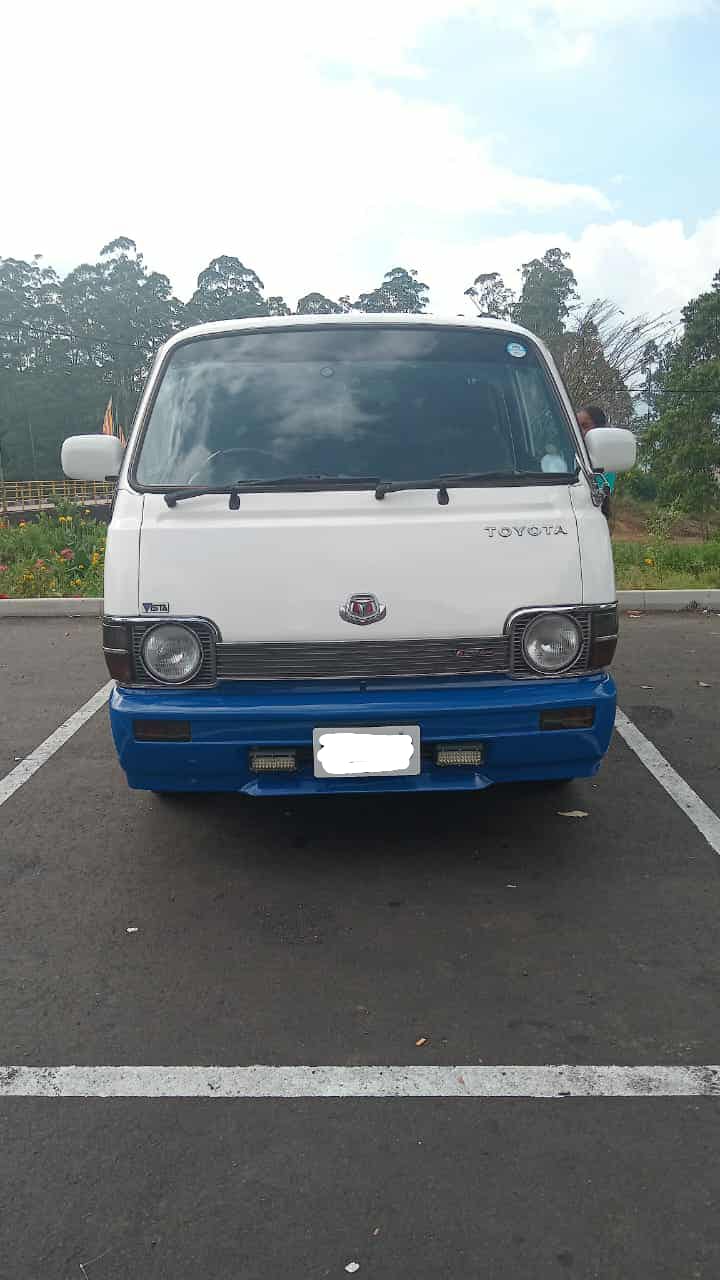 Toyota Hiace LH 30v