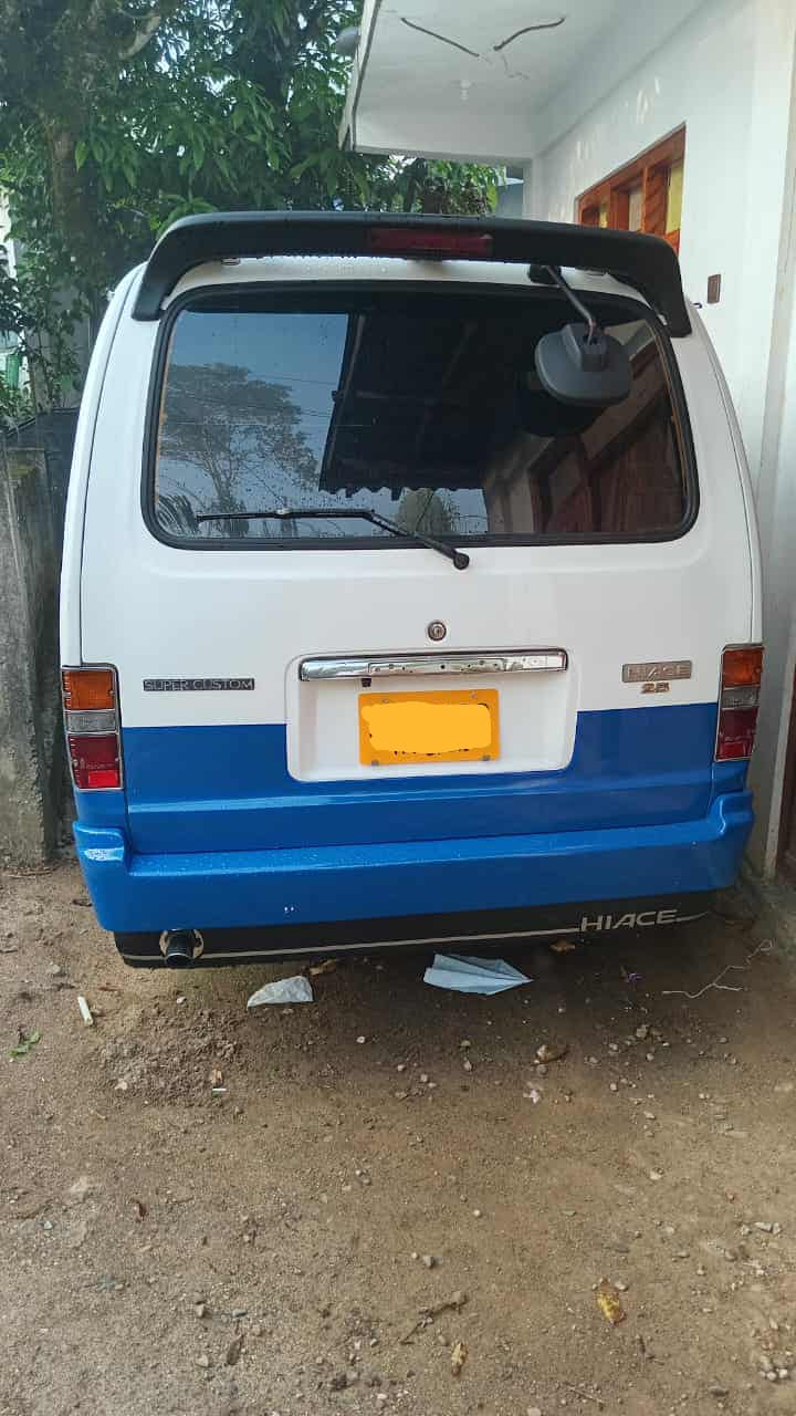 Toyota Hiace LH 30v