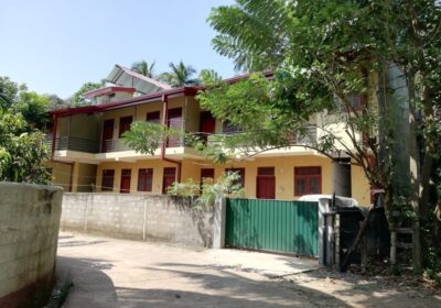 Building for Sale in Malwana