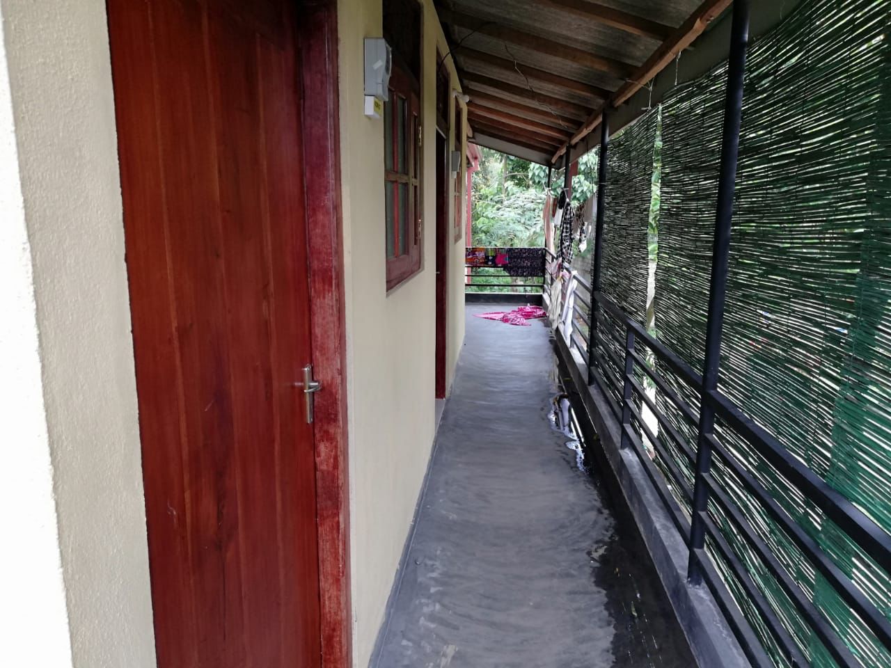 Building for Sale in Malwana