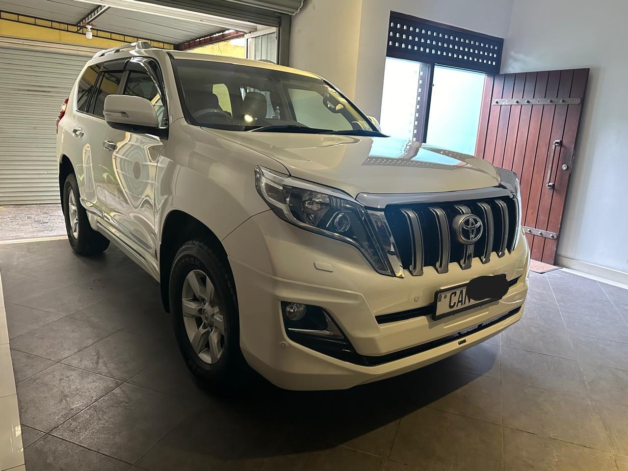 Toyota Land Cruiser Prado 2015