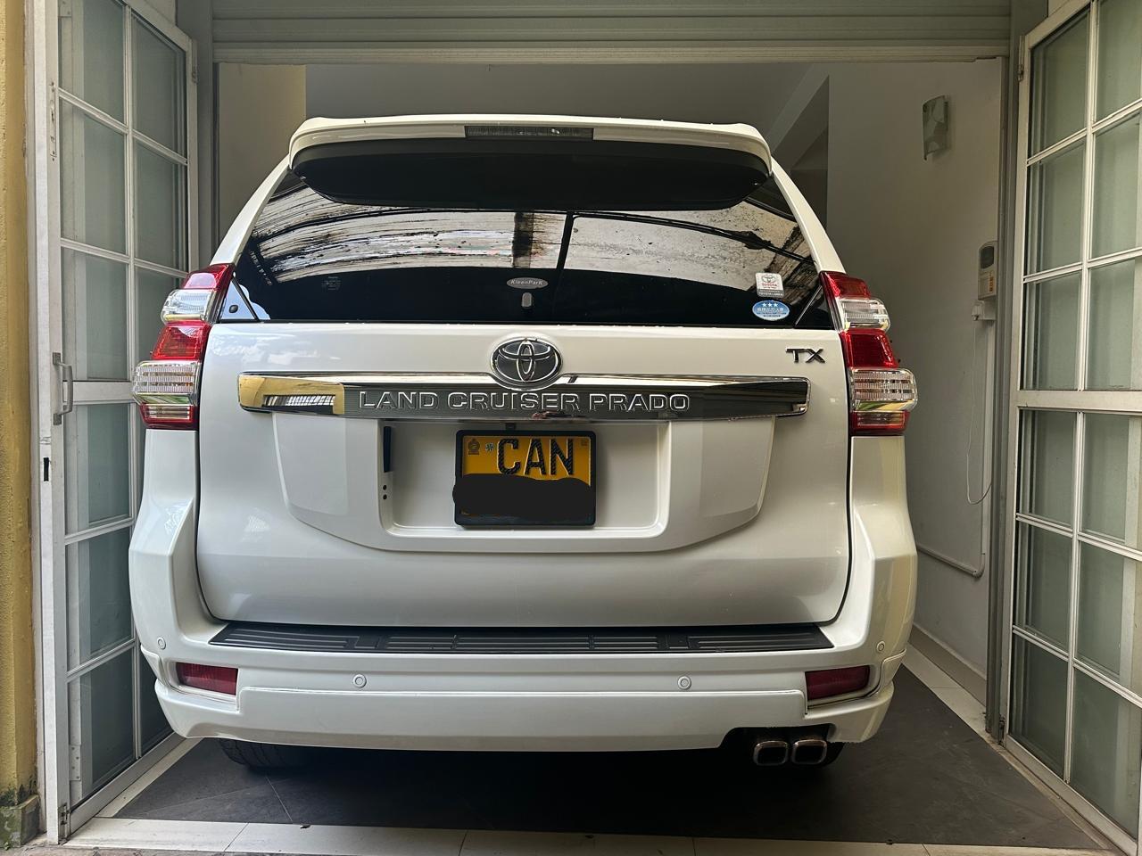 Toyota Land Cruiser Prado 2015