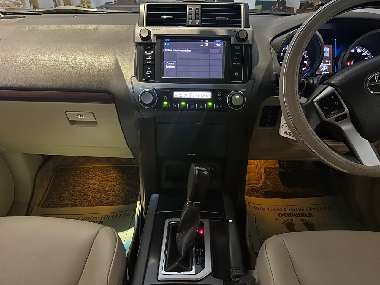 Toyota Land Cruiser Prado 2015