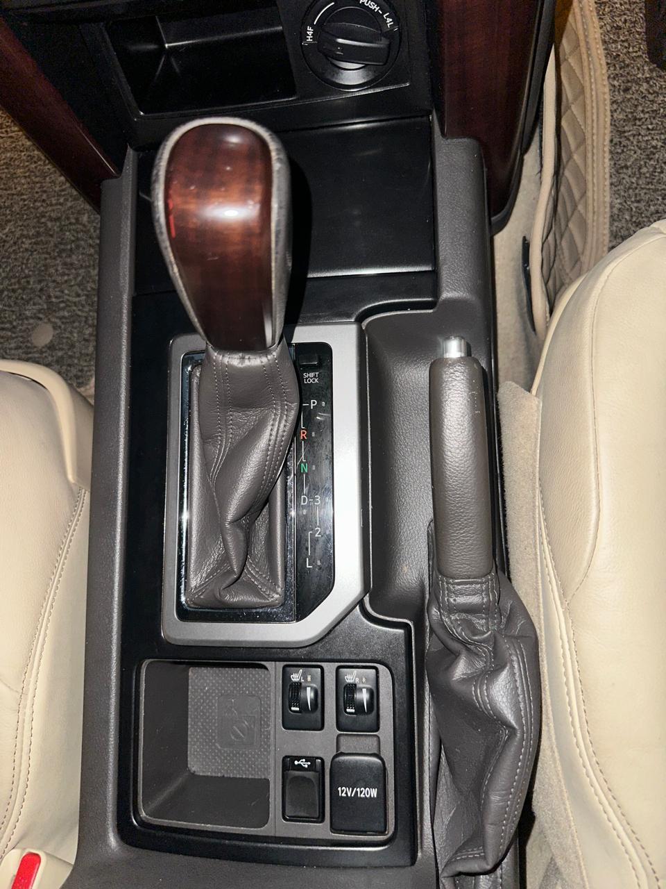 Toyota Land Cruiser Prado 2015