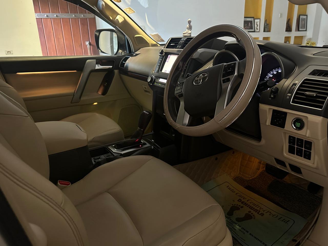 Toyota Land Cruiser Prado 2015