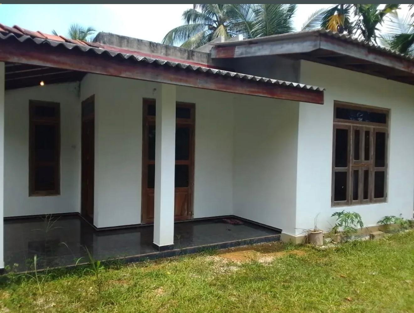 House for Sale Urapola