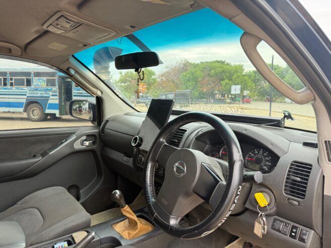 Nissan Navara mammoth 2007