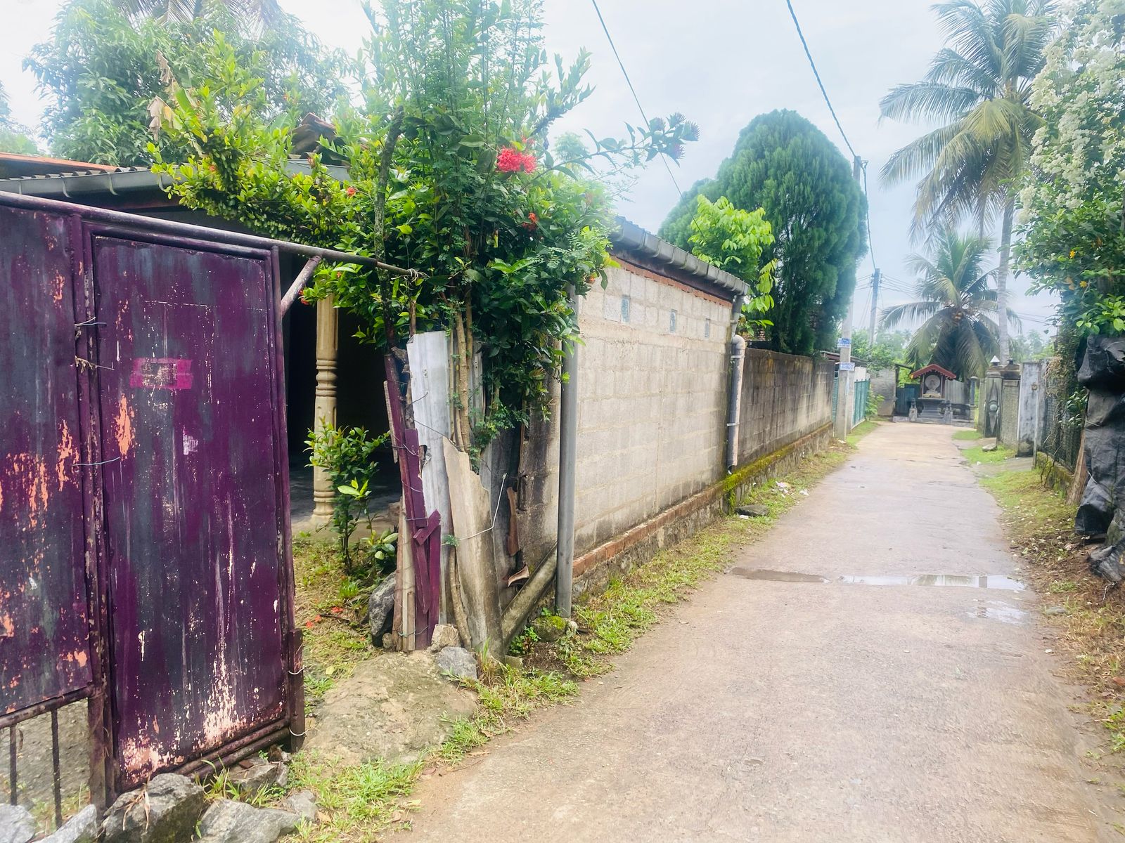 ජා ඇල Land with House Sale