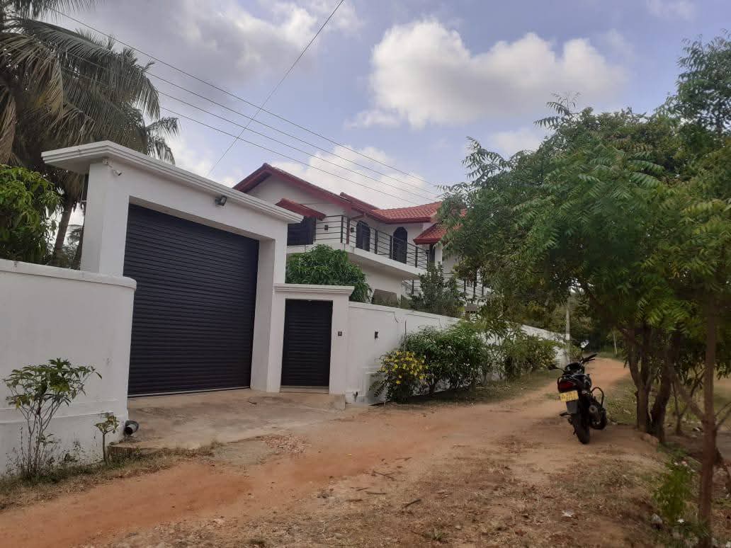 House for Sale – Dangolla
