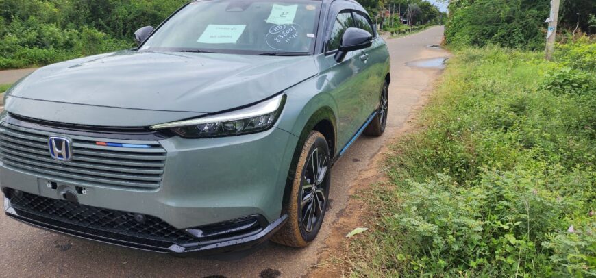 Honda Vezel Z play Moonroof 2024