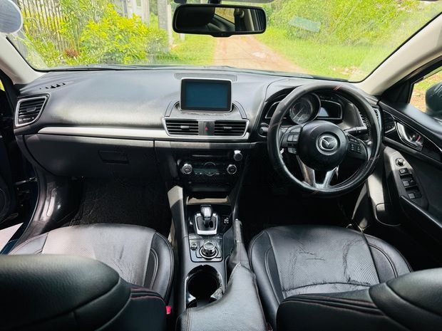 Mazda Axela 2017